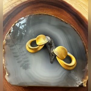Vintage Premier Designs gold tone earrings